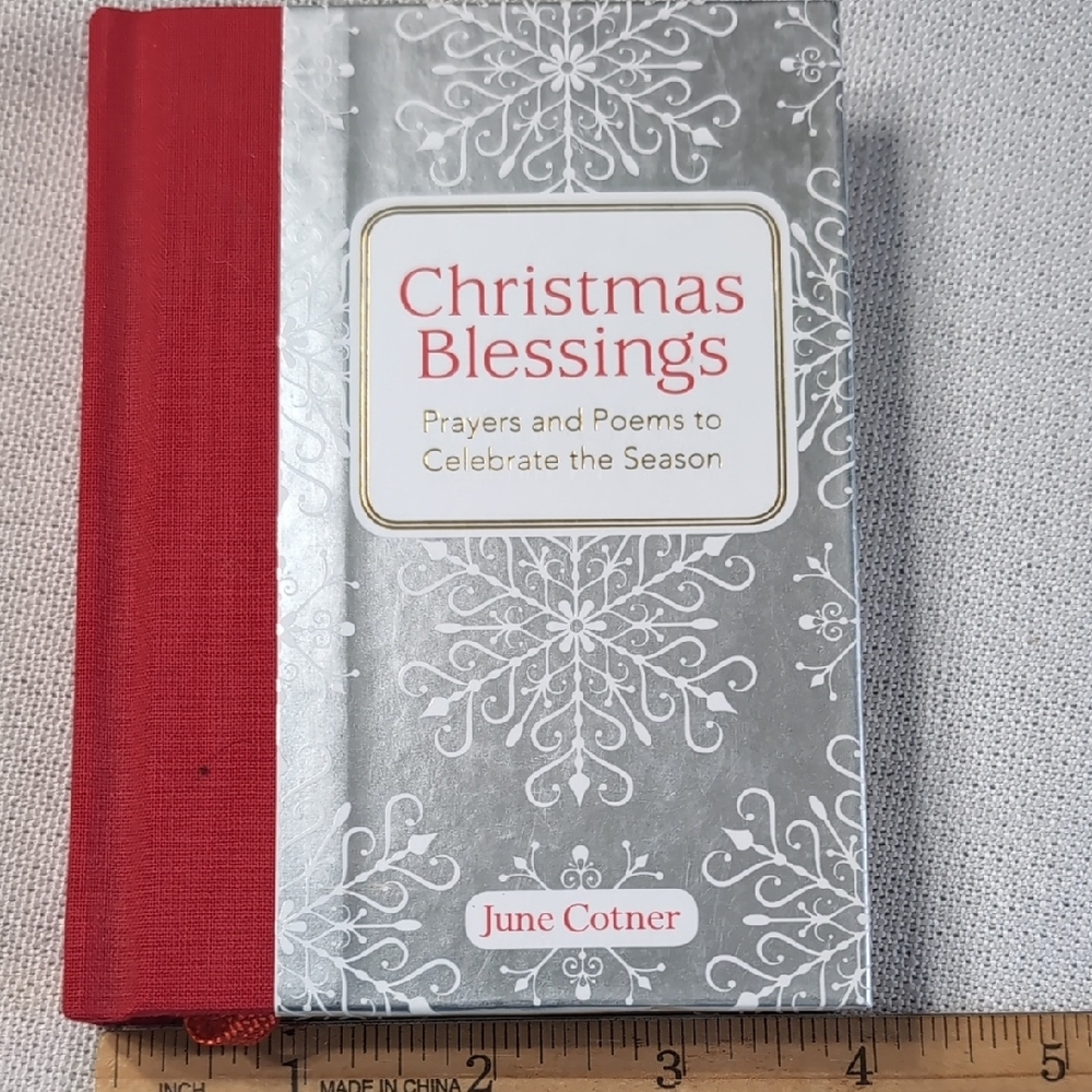 Christmas Blessings Prayers and Poems Book - Picture 4 of 9